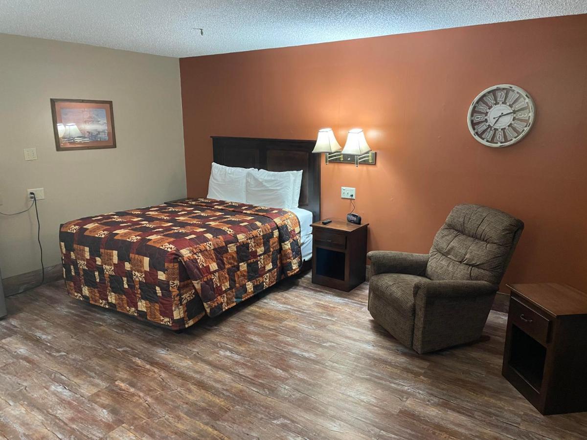 Southfork Motel Bloomfield Екстериор снимка