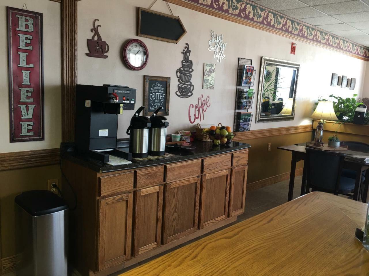 Southfork Motel Bloomfield Екстериор снимка